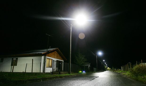 Comuna rural de Ñiquén se suma a la generación LED de Schréder
