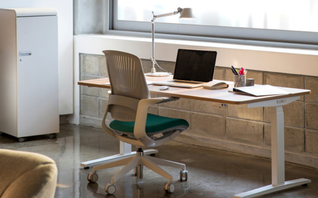 Mobiliario Motion Desk de Sos / Fursys